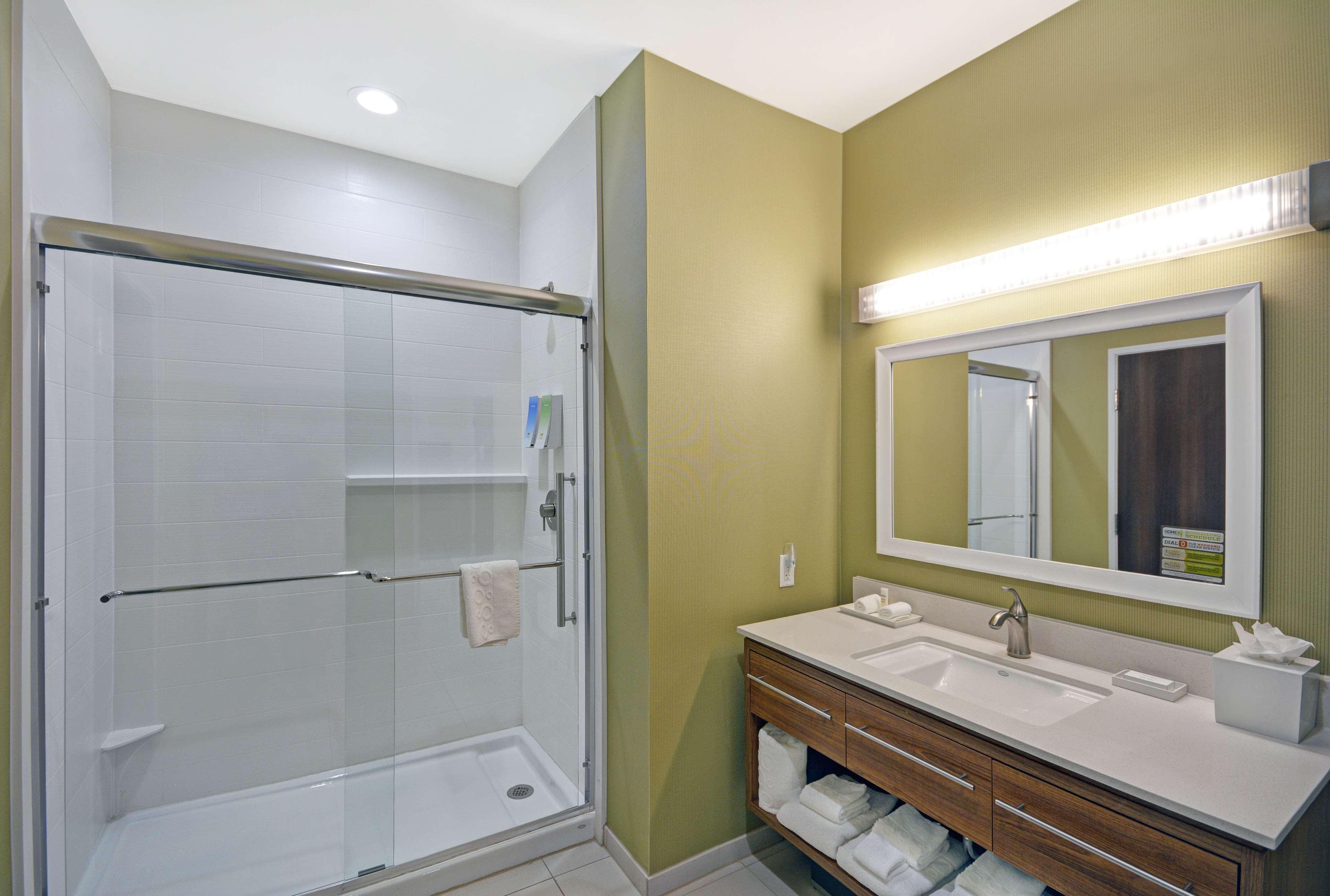 Hotel Home2 By Hilton Dallas 3*