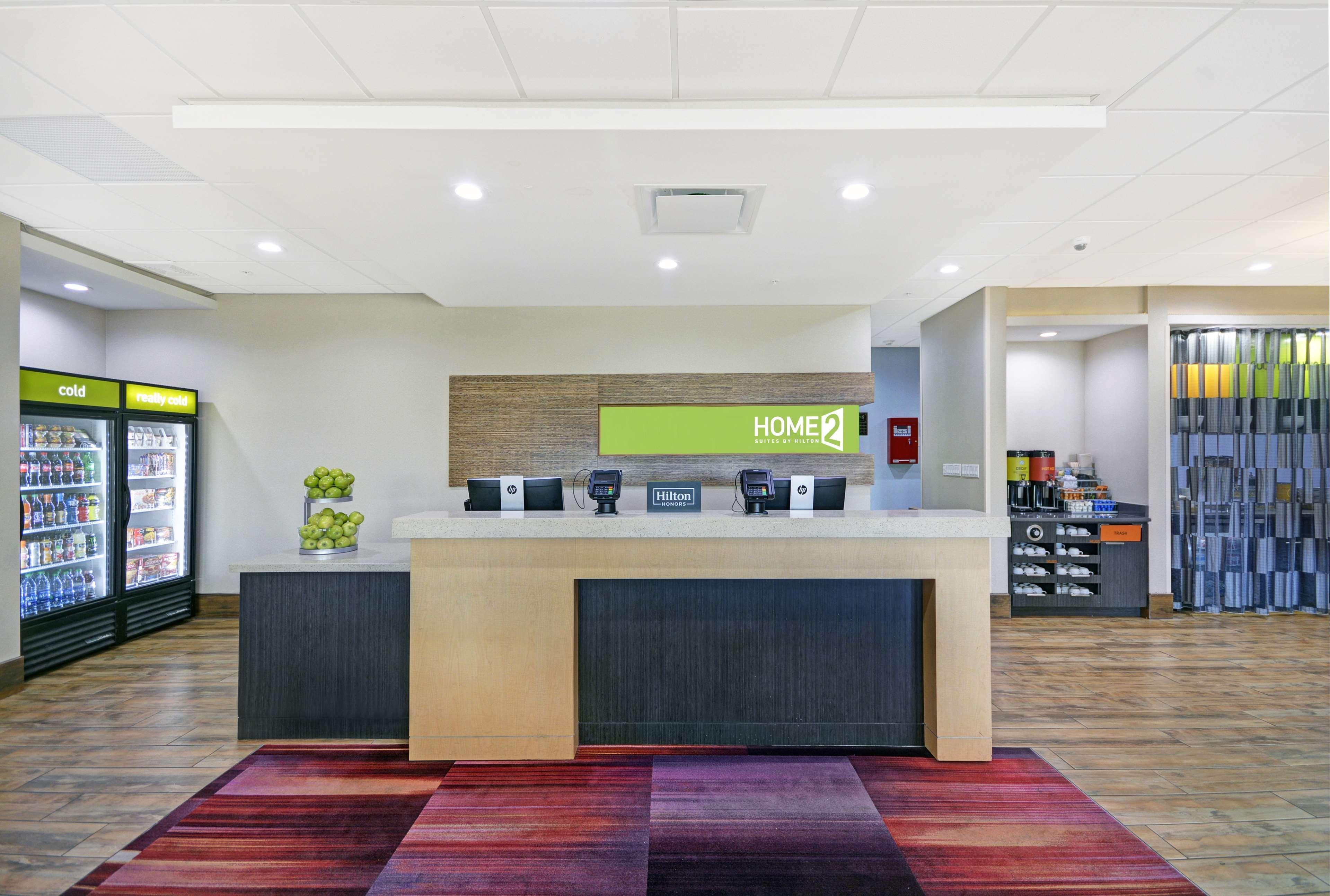 Hotel Home2 By Hilton Dallas