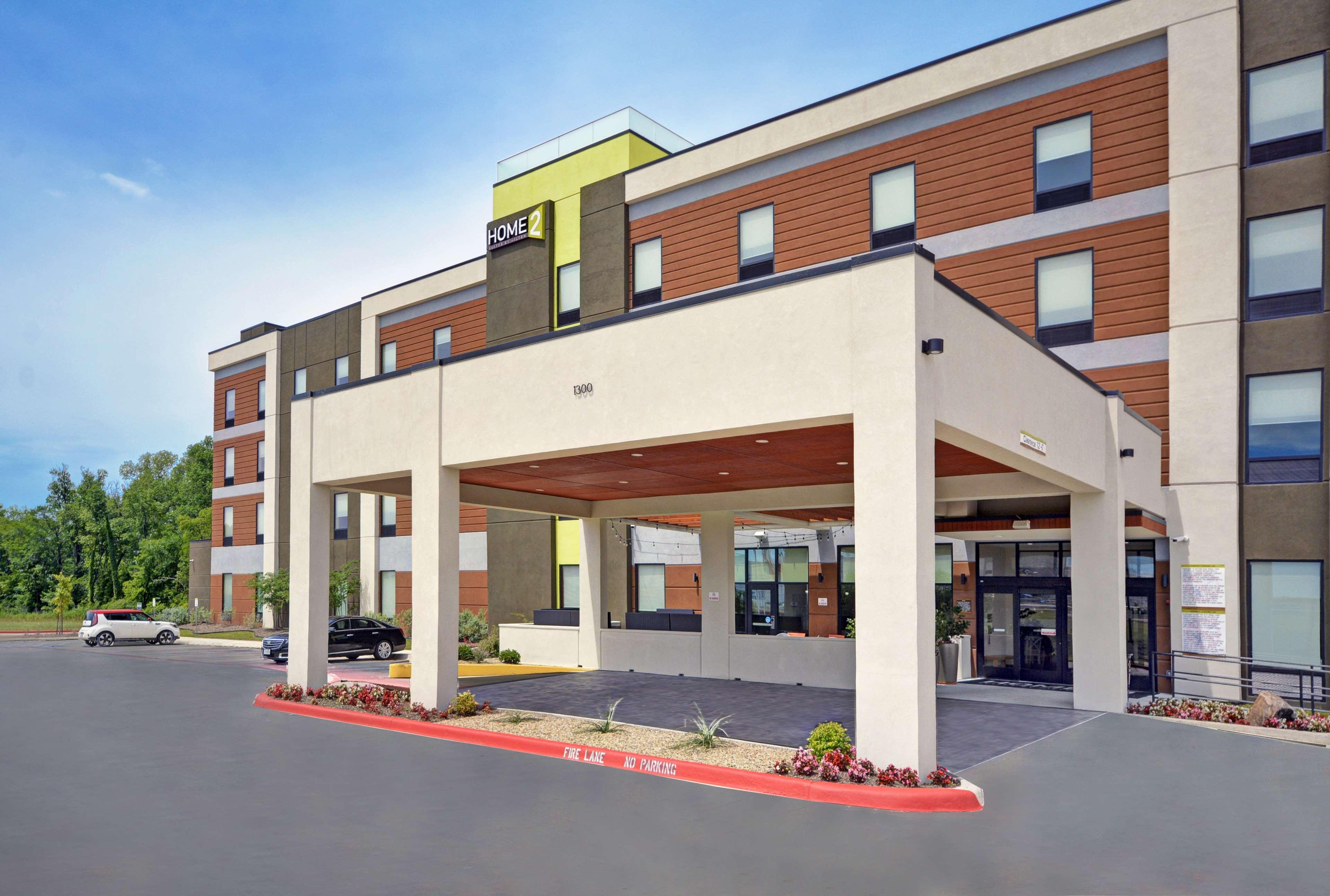 Home2 By Hilton Dallas Hotel 3*