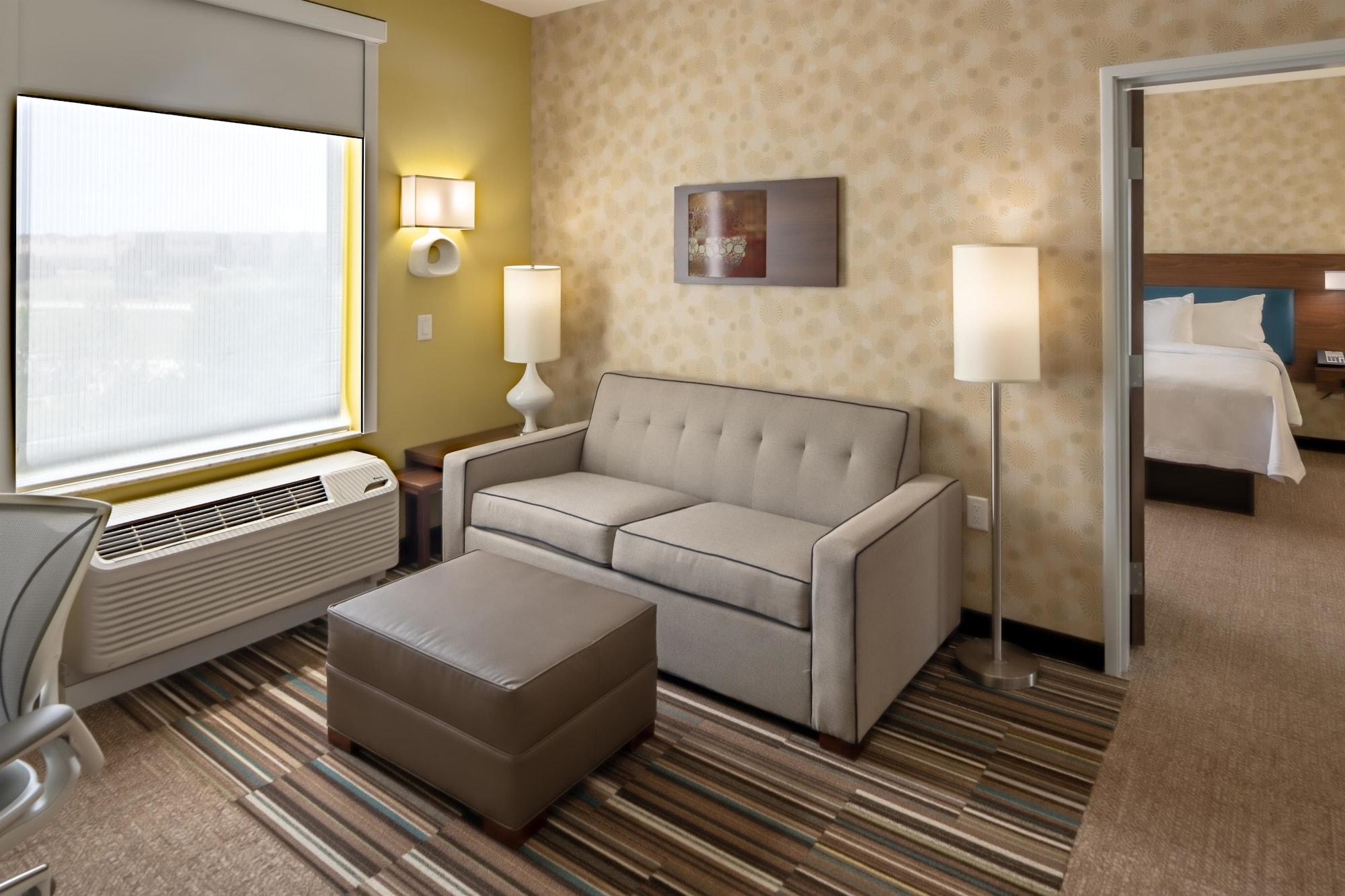 Hotel Home2 By Hilton Dallas 3*